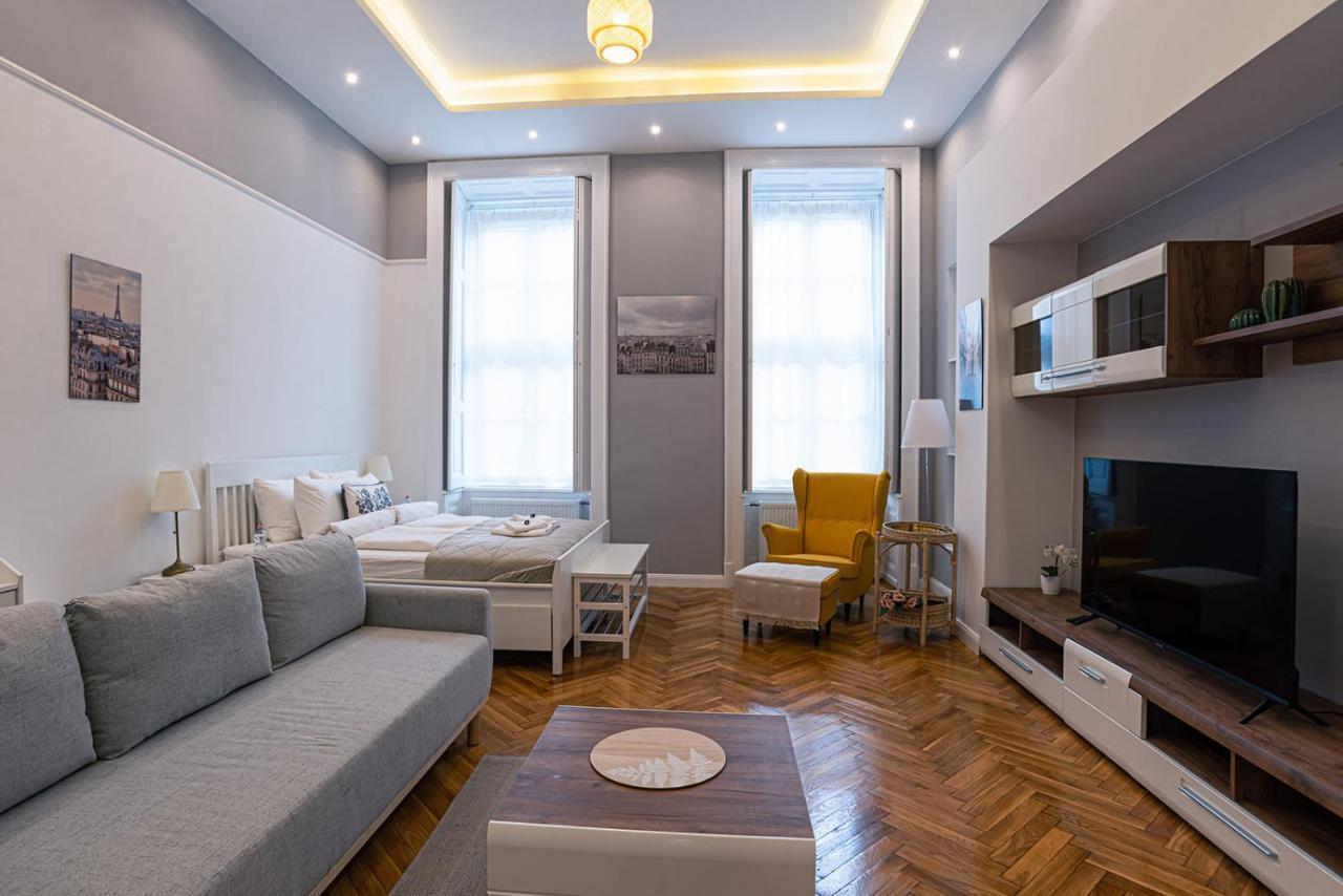 Joy Apartments On Kiraly Street Budapest Kültér fotó