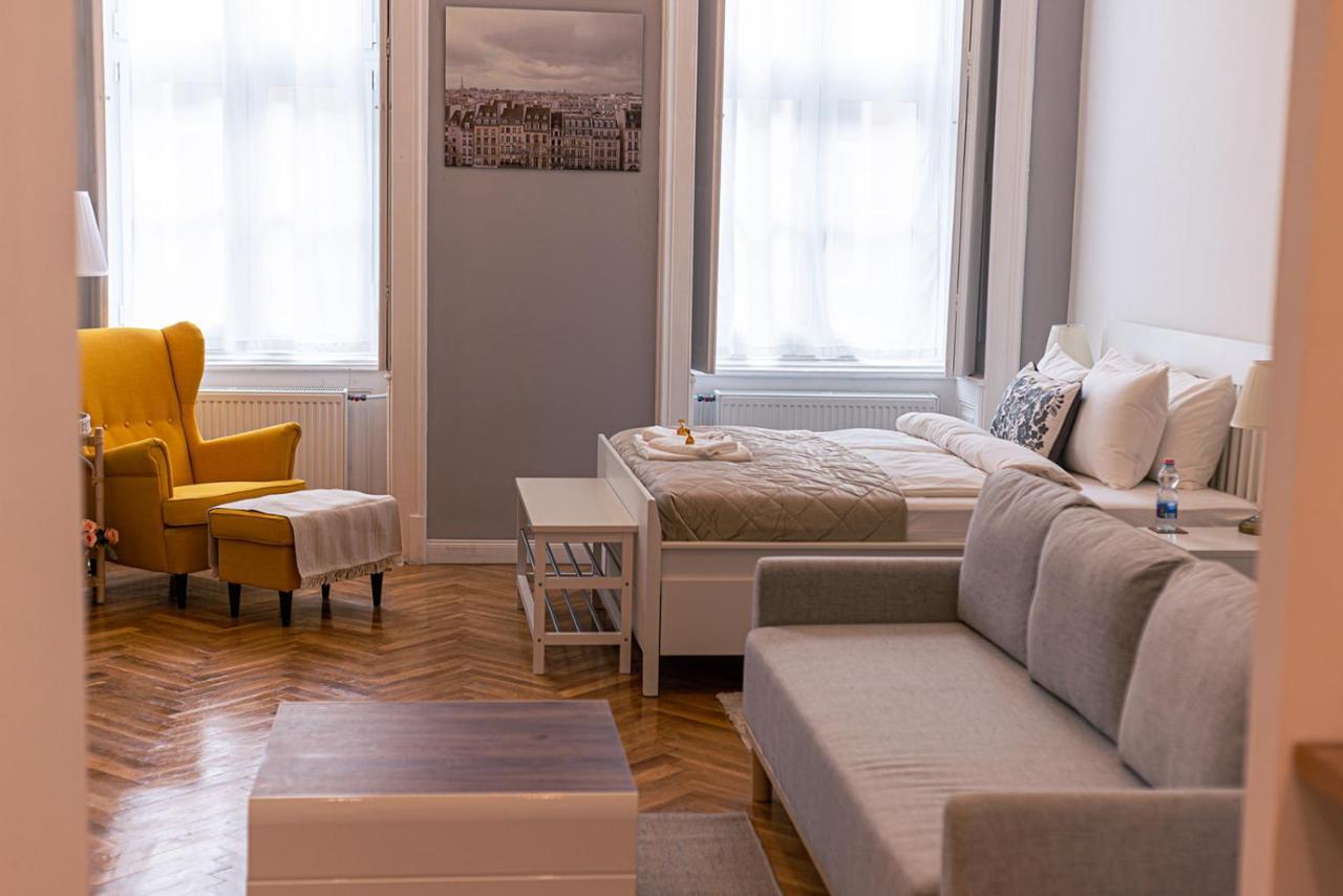 Joy Apartments On Kiraly Street Budapest Kültér fotó