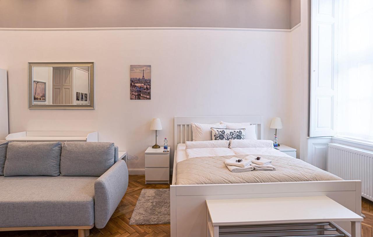 Joy Apartments On Kiraly Street Budapest Kültér fotó