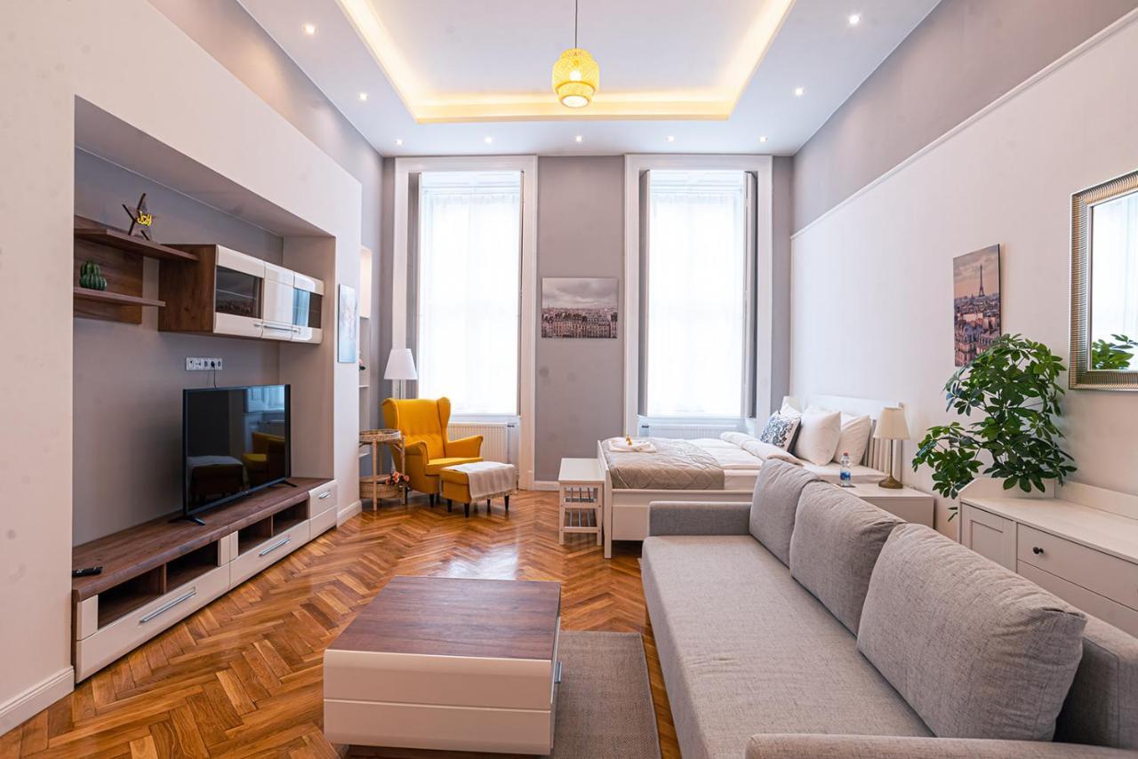 Joy Apartments On Kiraly Street Budapest Kültér fotó