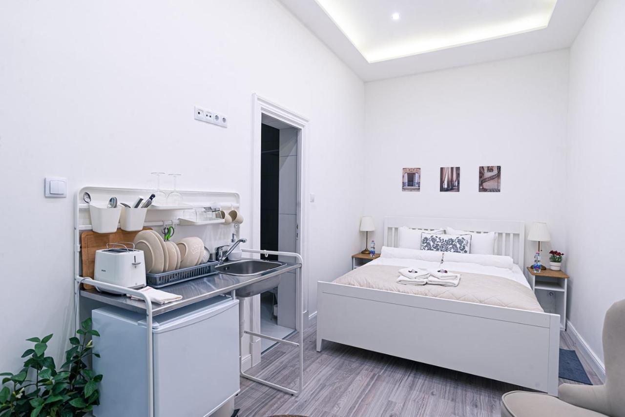 Joy Apartments On Kiraly Street Budapest Kültér fotó